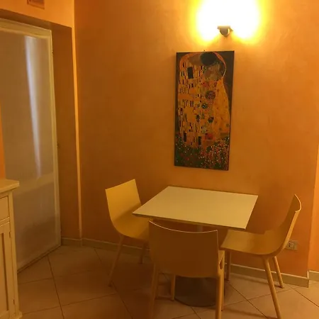 Little Bijoux Apartment *